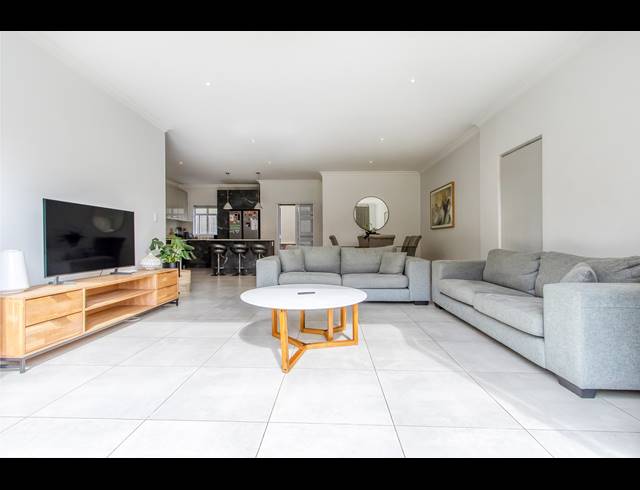 3 BEDROOM TOWNHOUSE FOR SALE IN DOUGLASDALE